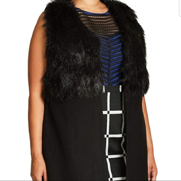 NWT City Chic Rococo Faux Fur Vest - Picture 4 of 4